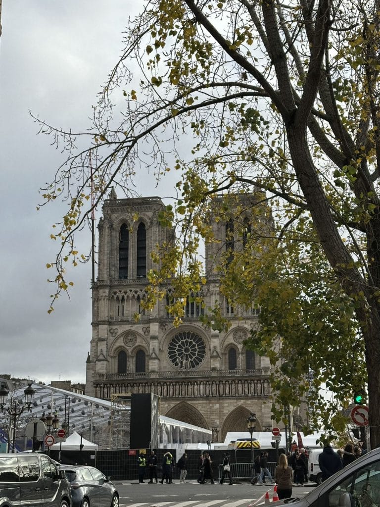 Notre Dame 1 Notre Dame 1