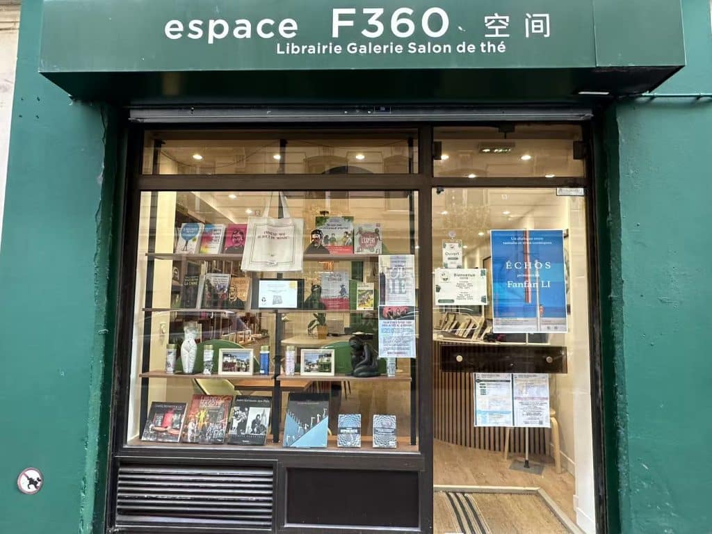 Vitrine echos Vitrine echos